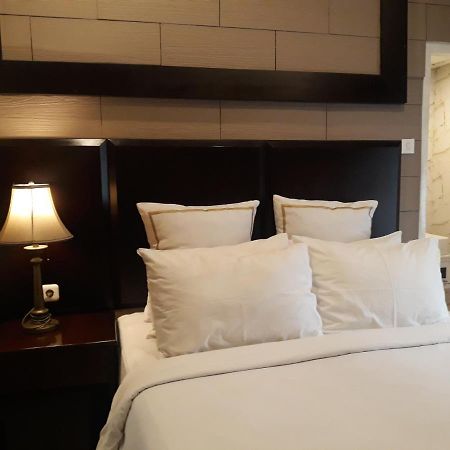 Alsalam Syariah Guesthouse Surakarta  Luaran gambar