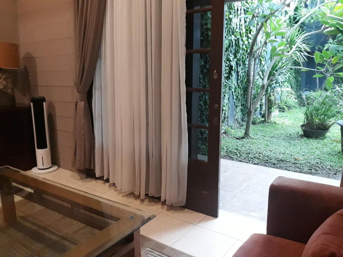 Alsalam Syariah Guesthouse Surakarta  Luaran gambar
