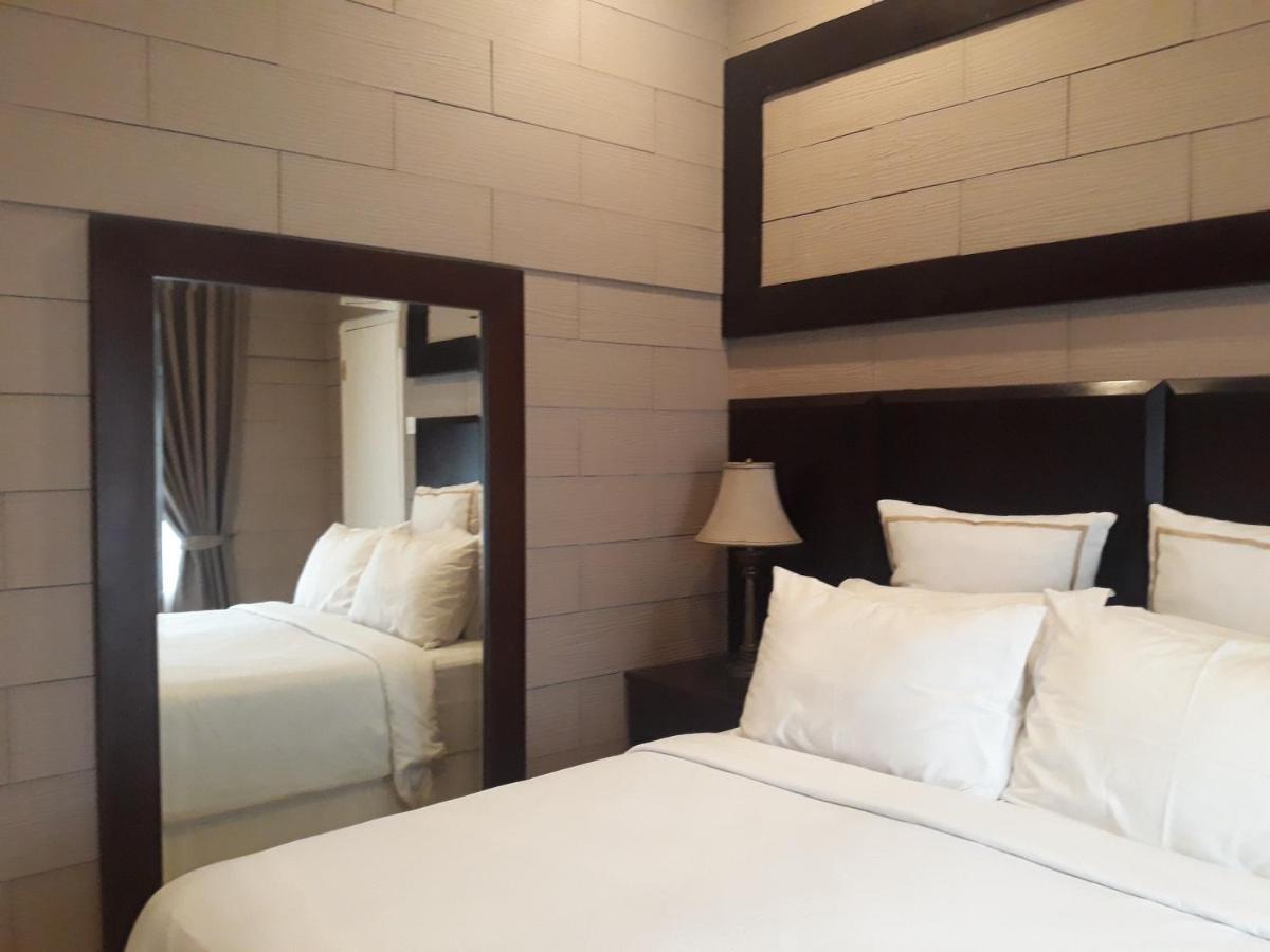 Alsalam Syariah Guesthouse Surakarta  Luaran gambar