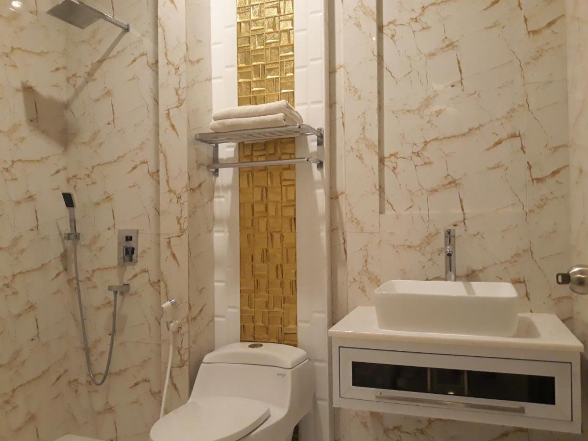 Alsalam Syariah Guesthouse Surakarta  Luaran gambar